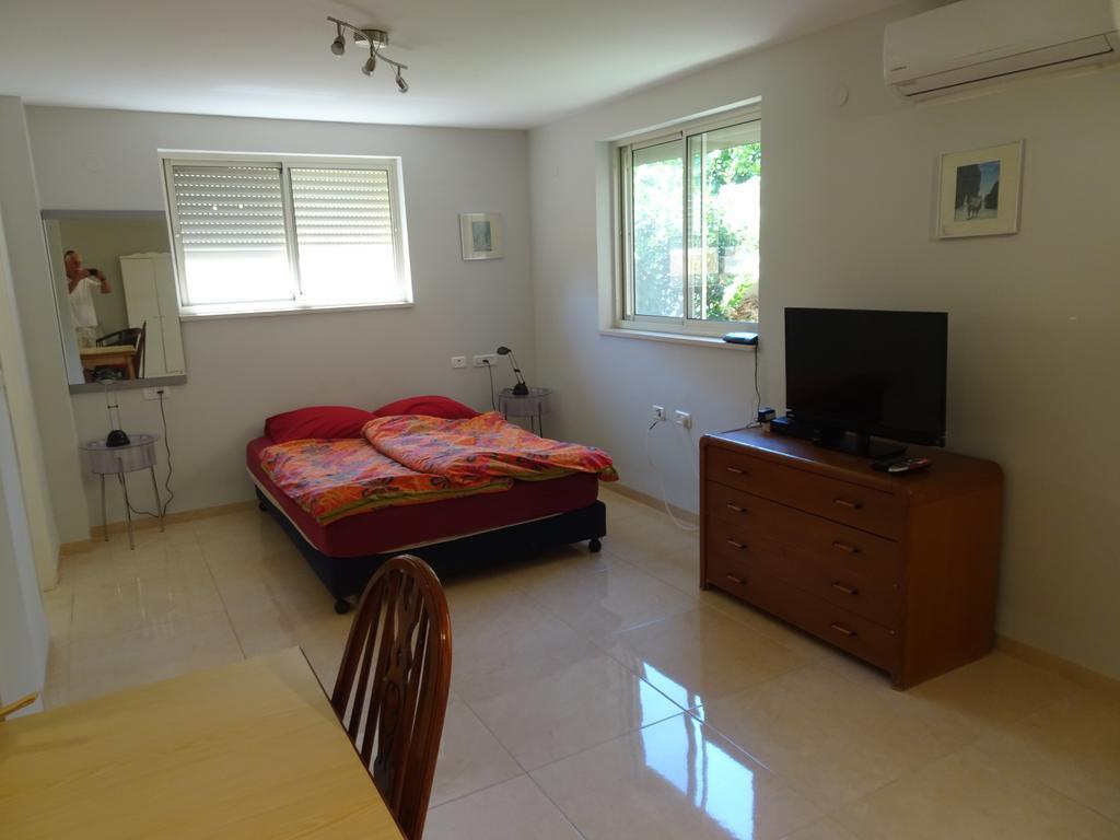 Magnificent Studio In Zichron Yaakov Sea View And Garden Zikhron Yaakov Extérieur photo